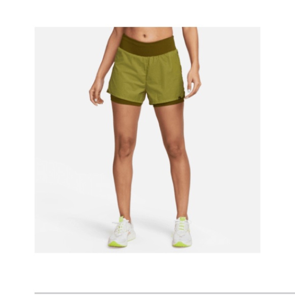 Green Athletic Shorts with Curved Hem and Lightweight Design